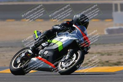 media/Oct-08-2022-SoCal Trackdays (Sat) [[1fc3beec89]]/Turn 14 (1050am)/